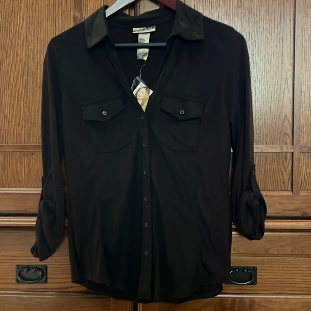 NWT Miss Tina Knowles Cafe V-neck Button Down Pocket 3/4 Rolltab Sleeves Knit